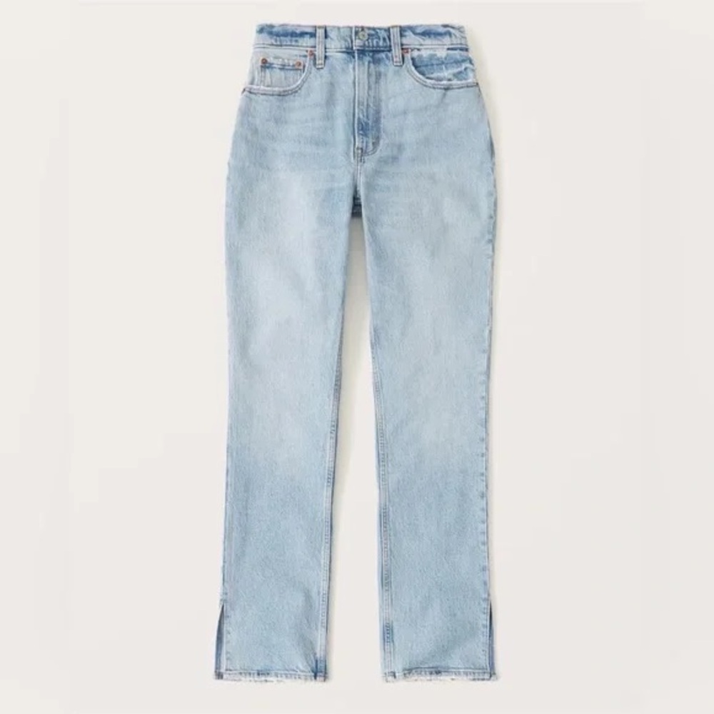 Abercrombie & Fitch Curve Love Ultra High Rise 90s Straight Jean, Light Wash, 25